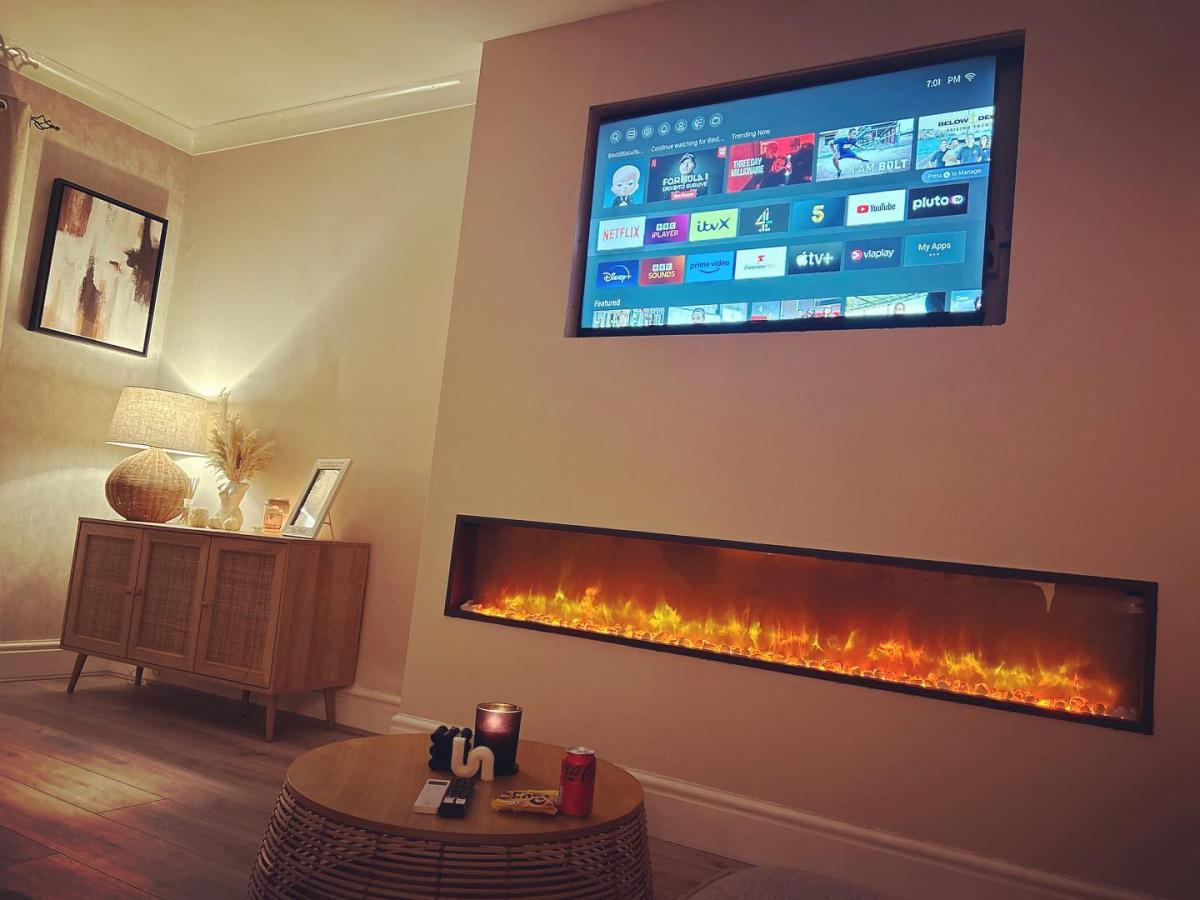 Why Media Walls are Becoming a Must-Have Feature in Modern Homes 